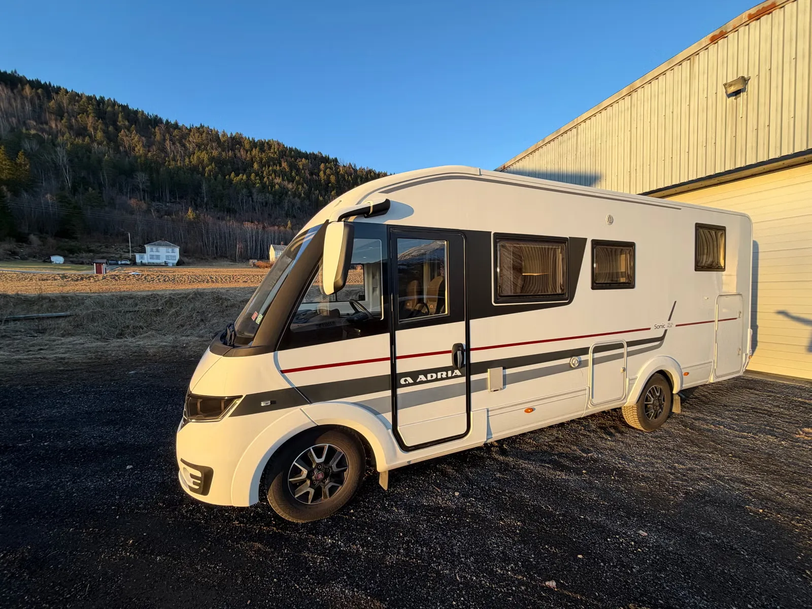 Adria Sonic Plus 700 SL