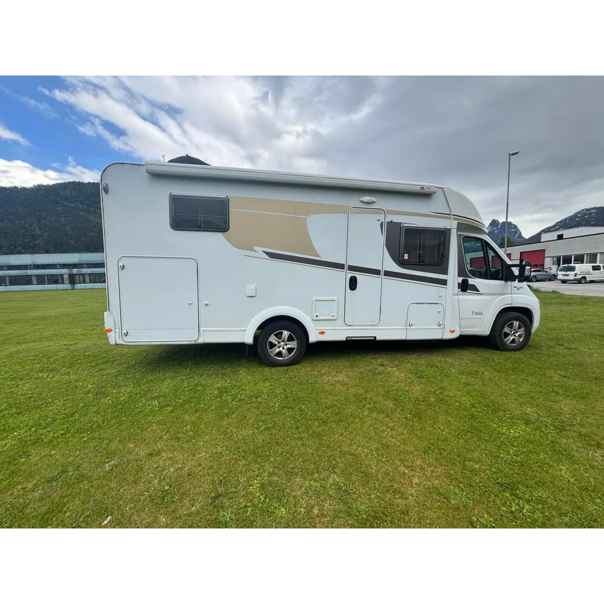 Carado T 448