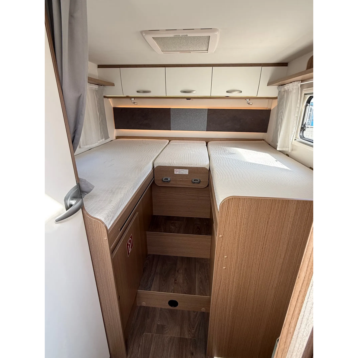 Carado Capron T447